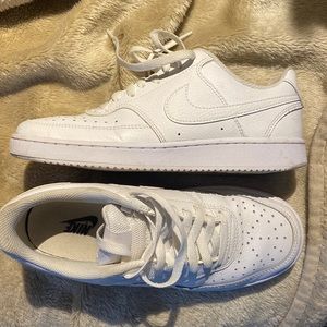 Nike Court Vision Low Sneakers